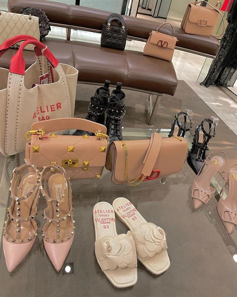 Kỳ Duyên chi 250 triệu sắm đồ hiệu, cạnh tranh Ngọc Trinh ngôi nữ hoàng đập hộp-3