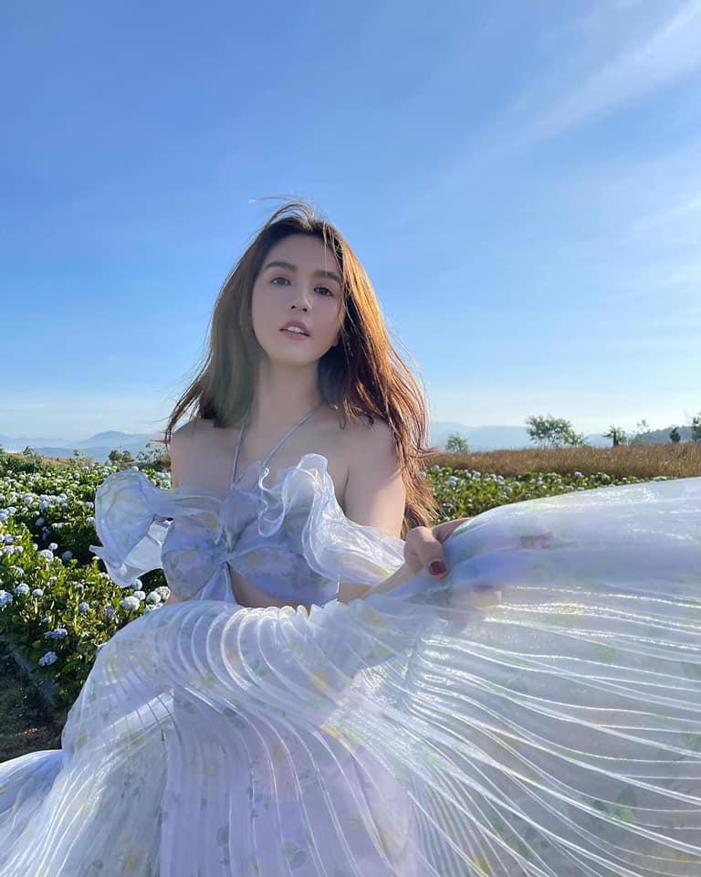 Ngọc Trinh triết lý tình yêu sét đánh, hội gái xấu đọc tức anh ách-3