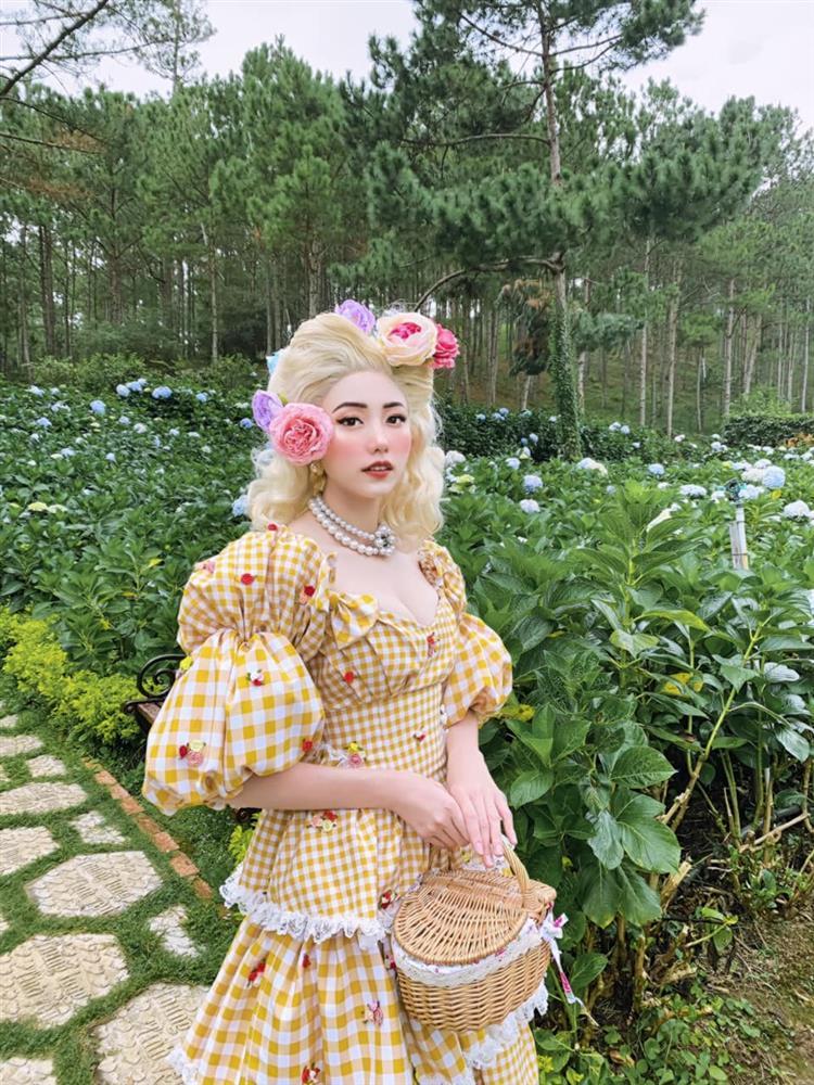 Đã mắt bộ ảnh gia đình lộng lẫy trong trang phục quý tộc bên cẩm tú cầu-3