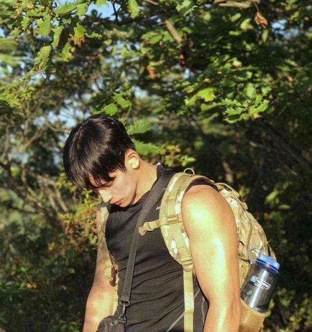 Xuất hiện Mũi trưởng Long phiên bản Hàn Quốc cực điển trai-3