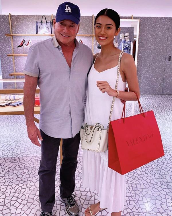 Gu thời trang nhìn là nóng của gái Việt 27 vừa chia tay tỷ phú 73-3