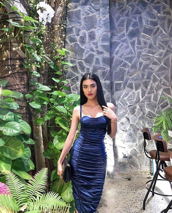 Gu thời trang nhìn là nóng của gái Việt 27 vừa chia tay tỷ phú 73-4