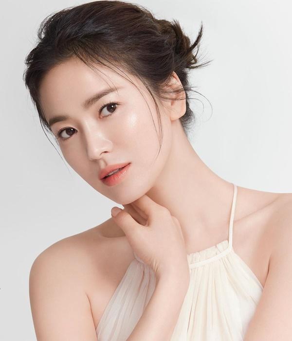 Dàn diễn viên trai xinh gái đẹp trong phim mới của Song Hye Kyo-2