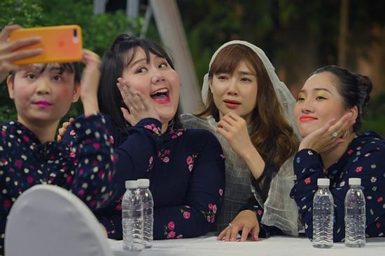 'Cây Táo Nở Hoa' tập 2: Đám tang bố, Nhã Phương kéo bạn đến làm lố