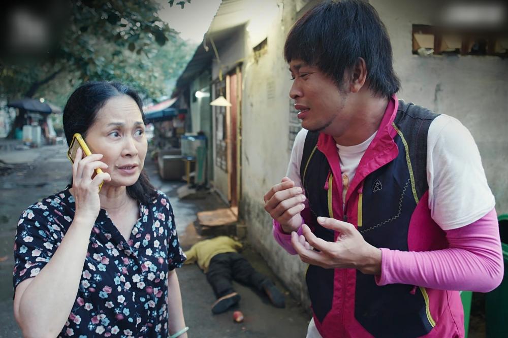 Cây Táo Nở Hoa tập 2: Đám tang bố, Nhã Phương kéo bạn đến làm lố-1