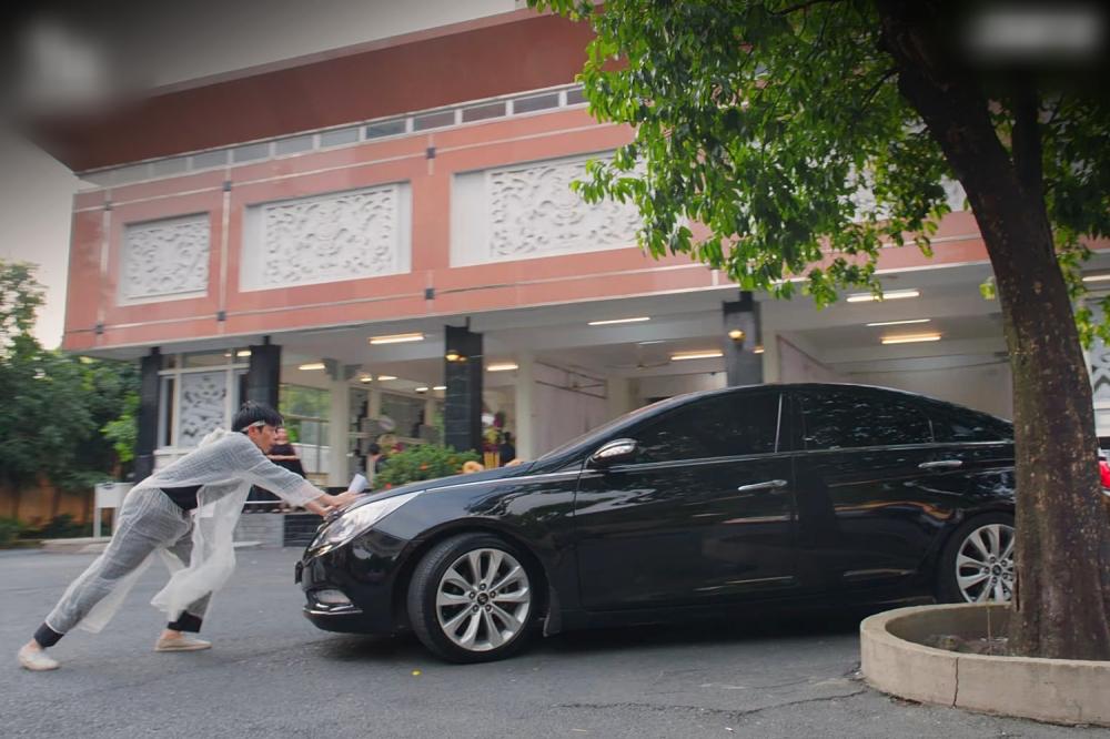 Cây Táo Nở Hoa tập 2: Đám tang bố, Nhã Phương kéo bạn đến làm lố-11