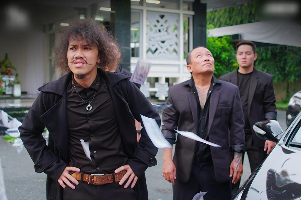 Cây Táo Nở Hoa tập 2: Đám tang bố, Nhã Phương kéo bạn đến làm lố-12