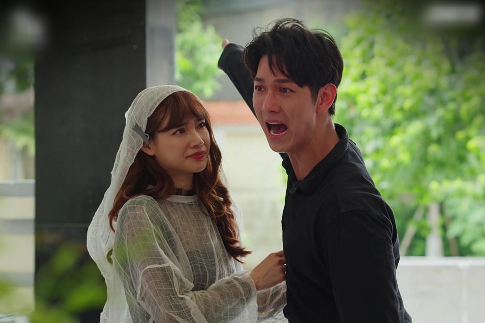 Cây Táo Nở Hoa tập 2: Đám tang bố, Nhã Phương kéo bạn đến làm lố-13