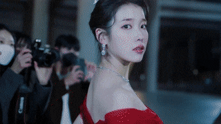 Album LILAC của IU chứa đựng nhiều giá trị không thể mua bằng tiền-6