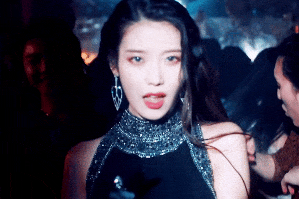 Album ‘LILAC’ của IU chứa đựng nhiều giá trị không thể mua bằng tiền