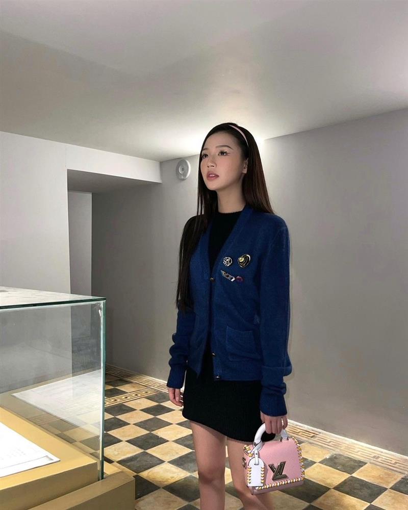 Amee đáp trả khi bị chê tuổi này sửa mặt là sai lầm-7