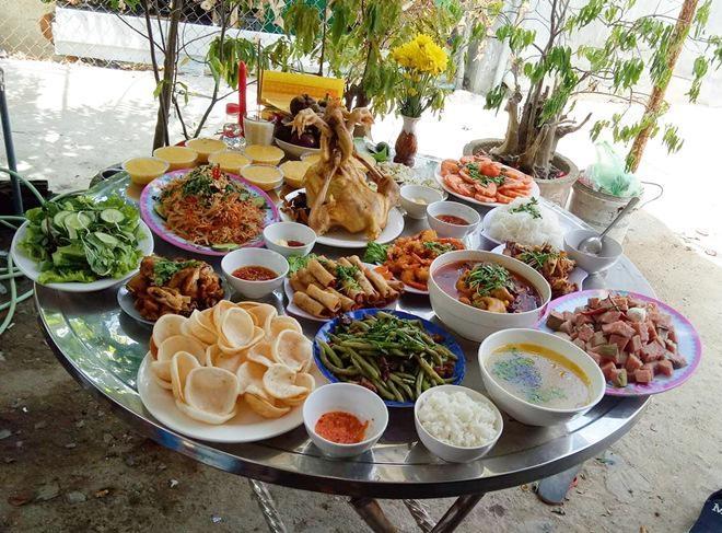 Mâm cỗ cưới 1 triệu lèo tèo vài món bình dân nhìn chẳng buồn gắp!-2