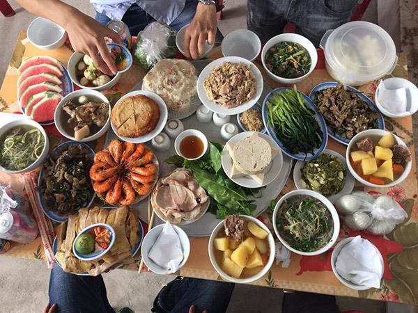 Mâm cỗ cưới 1 triệu lèo tèo vài món bình dân nhìn chẳng buồn gắp!-4