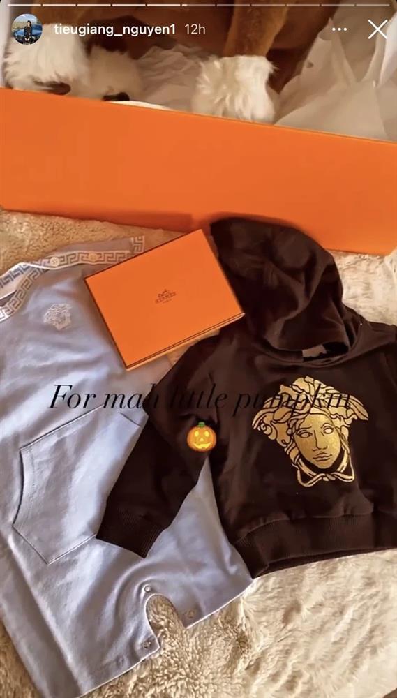 Màn sắm đồ hiệu cho con gây chạnh lòng của chị cả giới siêu giàu-6