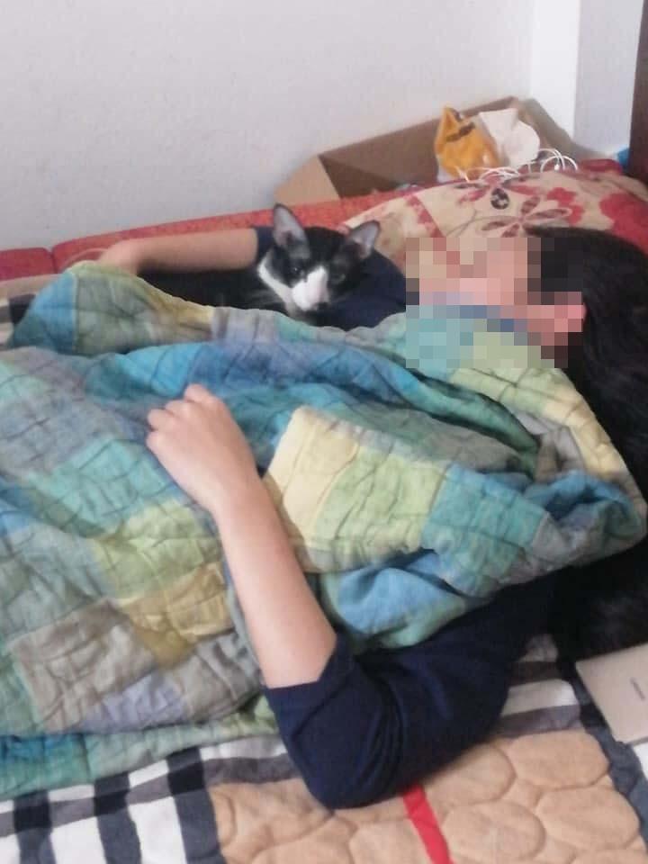 Nữ sinh Hà Nội bóc phốt chị cùng phòng ở bẩn, dẫn trai về diễn đủ trò-2