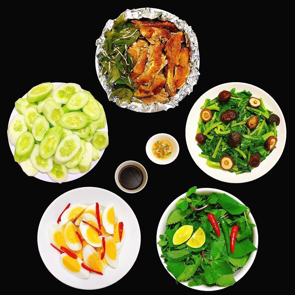 Con gái nhà người ta hô biến mâm cơm thành những bữa tối ngon lành, đẹp mắt-11