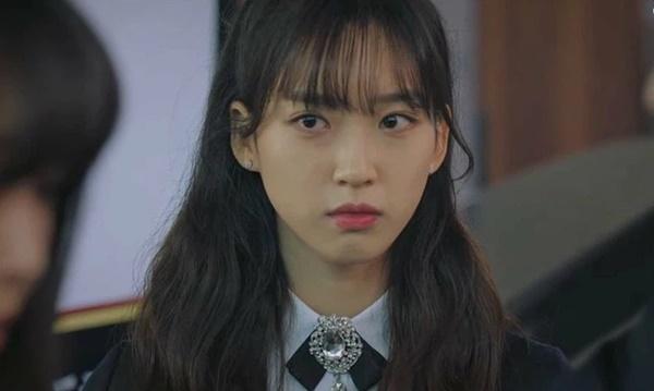 Lượt theo dõi tăng 1000 lần nhờ Penthouse, tiểu thư xấc láo Han Ji Hyun đổi đời thật rồi!-1