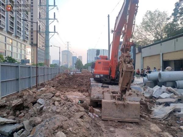 Sự thật đoạn clip đang đào đường ở Hà Nội thì phát hiện một người dưới lòng đất-2