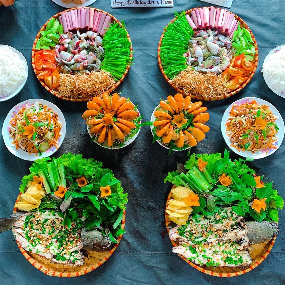 9X làm ca đêm vẫn đi chợ sớm chuẩn bị mâm cơm cuối tuần như tiệc-8