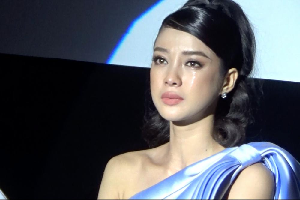 Trình Mỹ Duyên khóc nức nở vì chưa thoát nổi vai Kiều-2