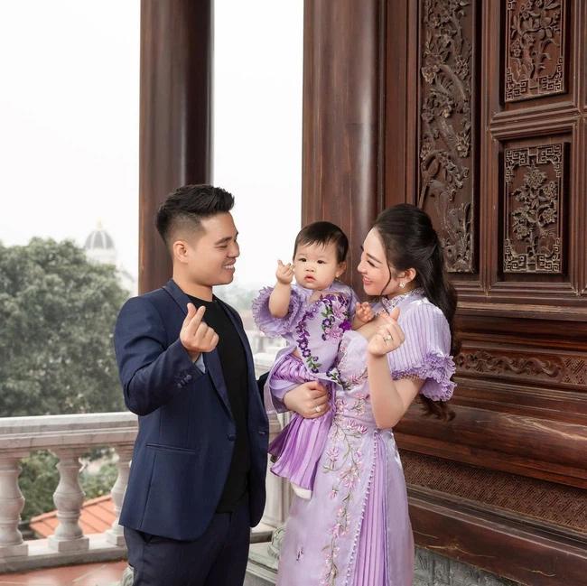 Cô dâu 200 cây vàng bất ngờ khoe ảnh vừa sinh quý tử thứ 2-4