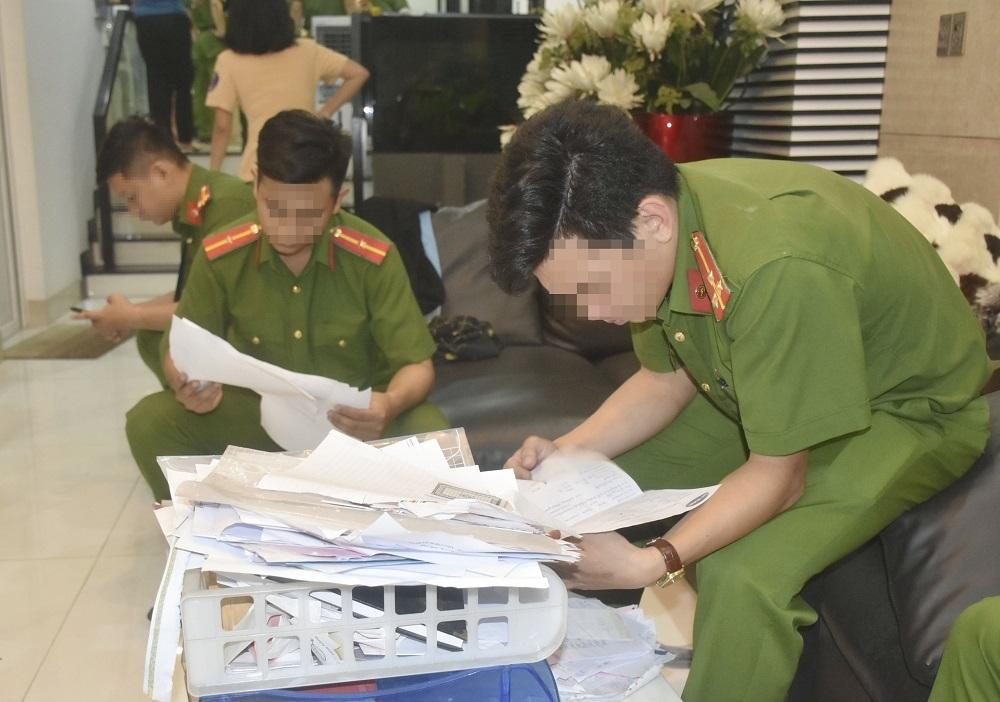 Vợ nam diễn viên Kinh Quốc bị bắt vì cho vay nặng lãi-3