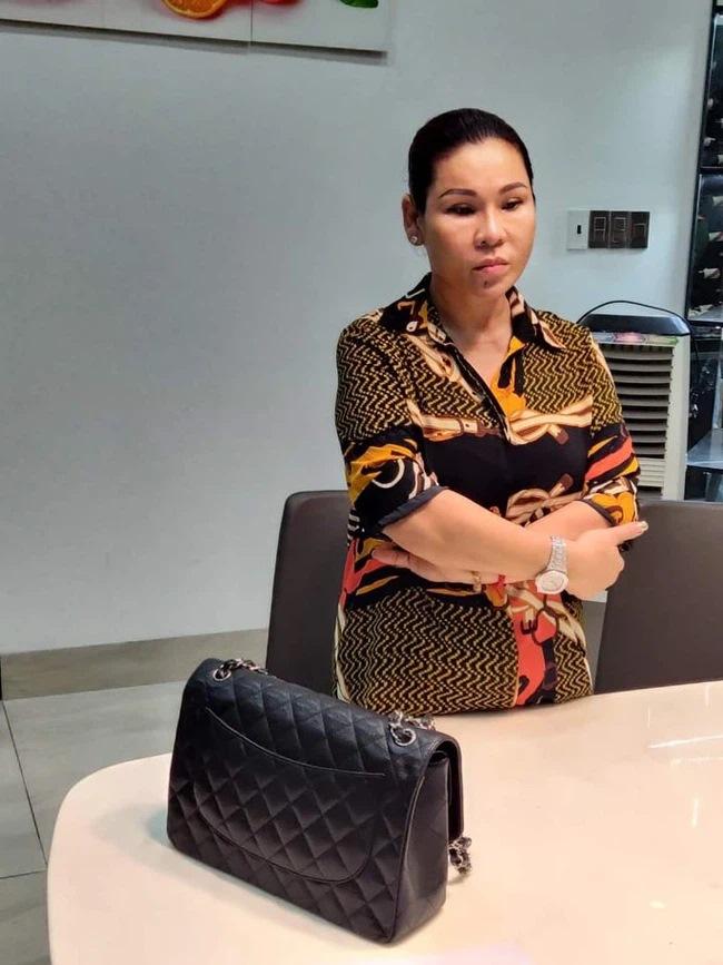 Vợ đại gia diễn viên Kinh Quốc: Bất động sản trải dài, đồ hiệu phủ đầy thân-1