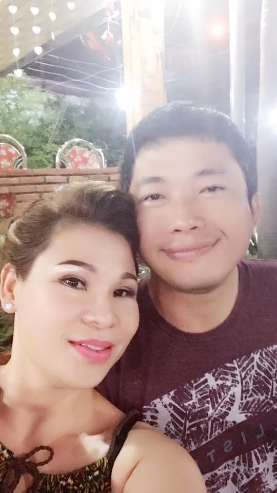 Trước khi lao lý, vợ đại gia và Kinh Quốc tình tứ như uyên ương-16