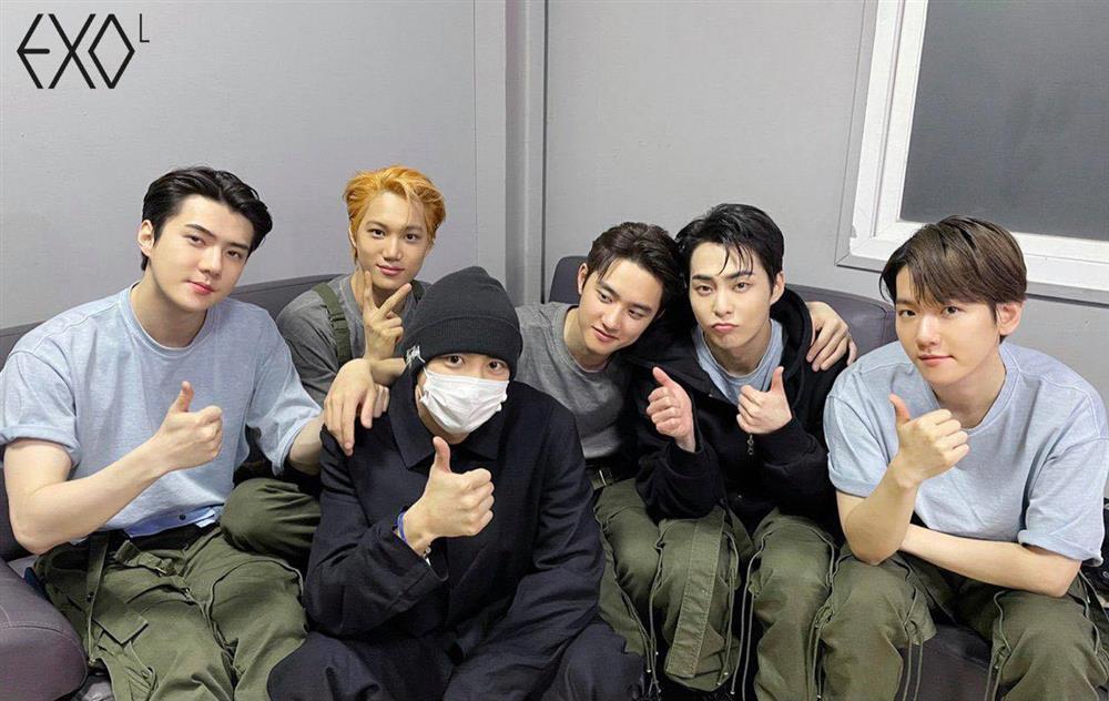 Chanyeol nhập hội xoa đầu trứng, hội từng trải tỏ ra uất ức lắm đây này!-2