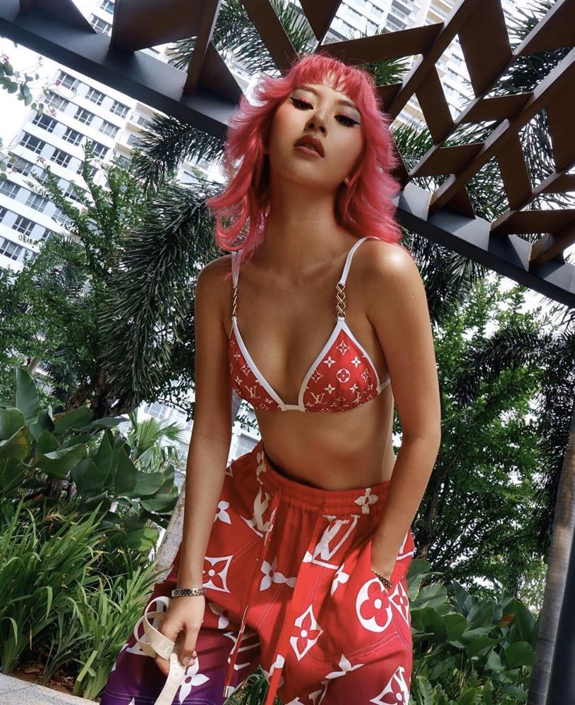 Quỳnh Anh Shyn - Châu Bùi - Khánh Linh đụng độ bikini hàng hiệu, ai hơn ai?-7