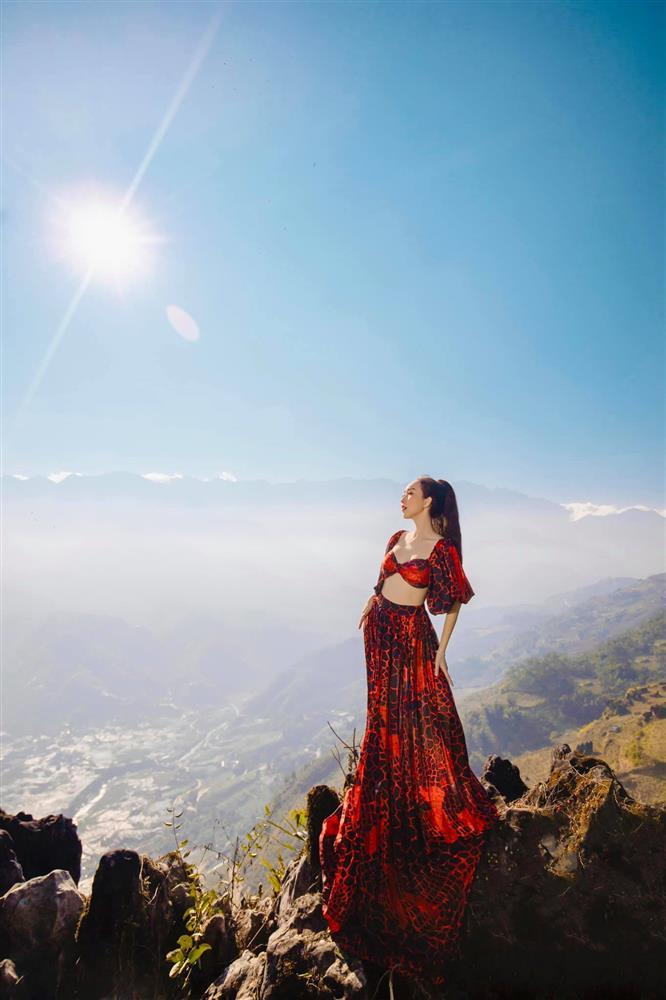 Cô gái bỗng hóa nữ thần giữa núi rừng Sapa trong tiết trời 10 độ C-1