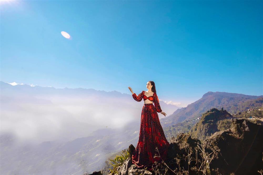 Cô gái bỗng hóa nữ thần giữa núi rừng Sapa trong tiết trời 10 độ C-2