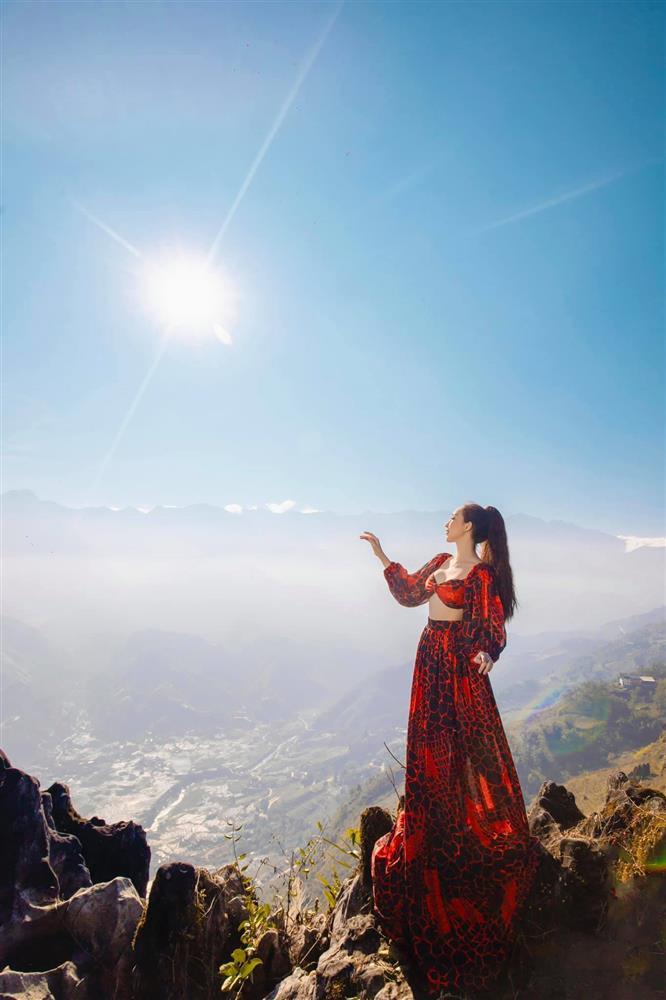 Cô gái bỗng hóa nữ thần giữa núi rừng Sapa trong tiết trời 10 độ C-7