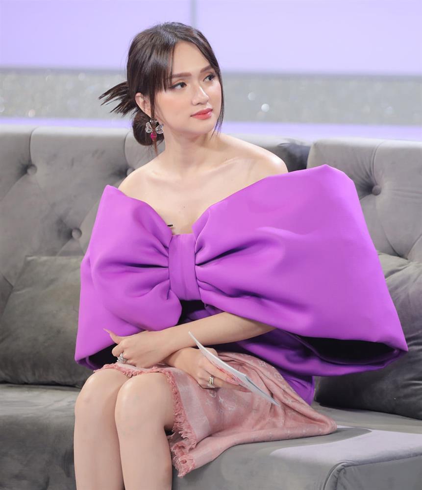 Sao Việt xử lý tinh tế khi diện đầm ngắn cũn, xẻ cao tít tránh lộ hàng-4