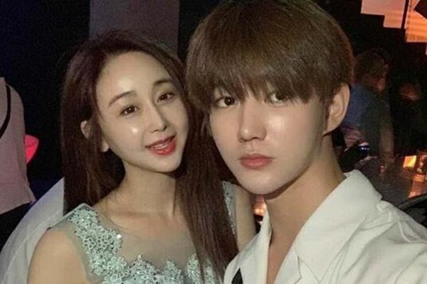 Chồng hoa hậu Ham So Won nhiều lần đổi tên và sửa mặt