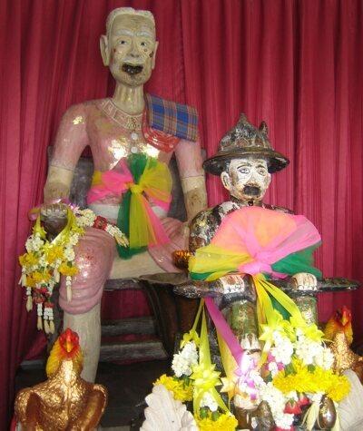 Búp bê Kumanthong: Đồ chơi ma quái thành niềm tin mù quáng nhiều người-3