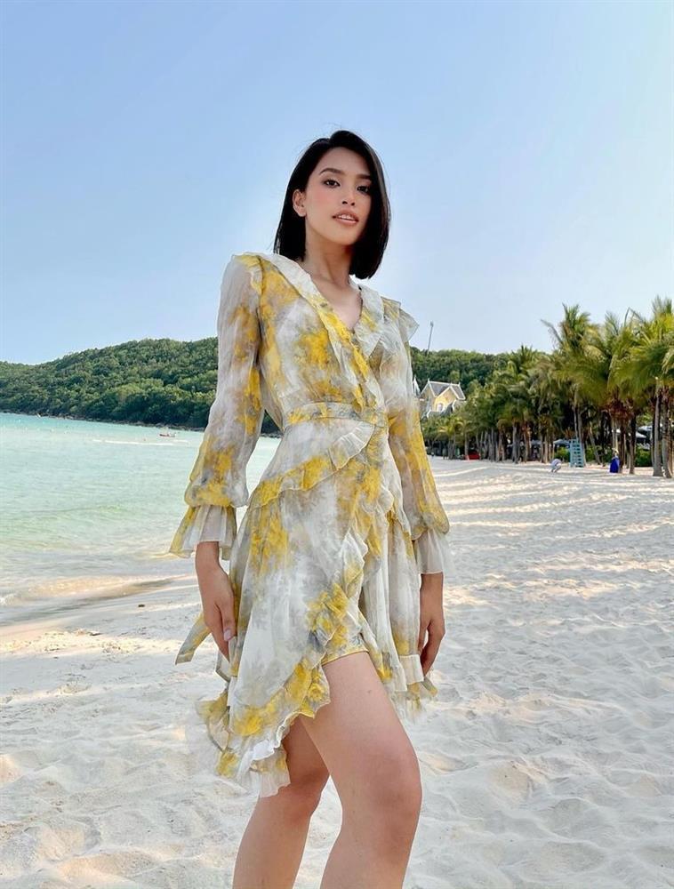 Thiều Bảo Trâm - Minh Hằng lăng-xê váy hoa nhí chào hè-10