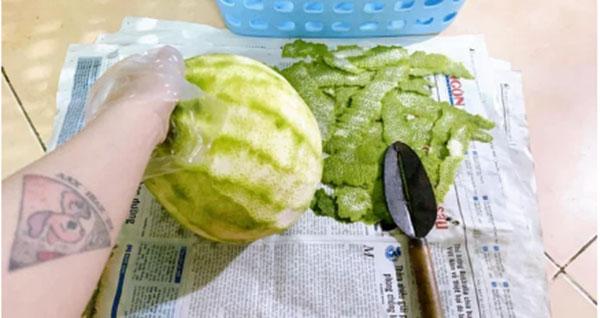 Nhìn đã biết đoảng với muôn kiểu bổ bưởi thần sầu của hội chị em-3