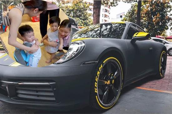 Con gái Minh Nhựa chuẩn 'rich mom', lái xe 7 tỷ đưa quý tử đi học