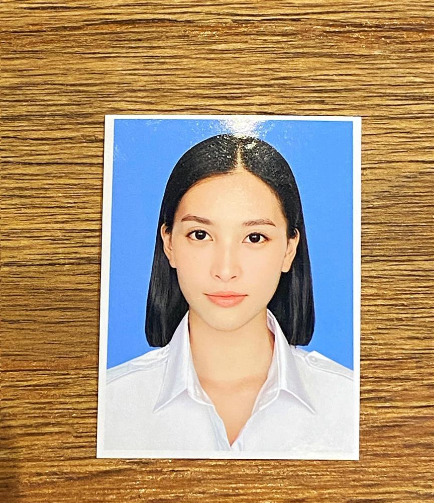 Tiểu Vy gây sốt với ảnh thẻ đúng chuẩn hệ Hoa hậu-2