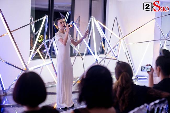 Dược sĩ Tiến đi sự kiện mà lồng lộn hơn cả vedette Võ Hoàng Yến-14