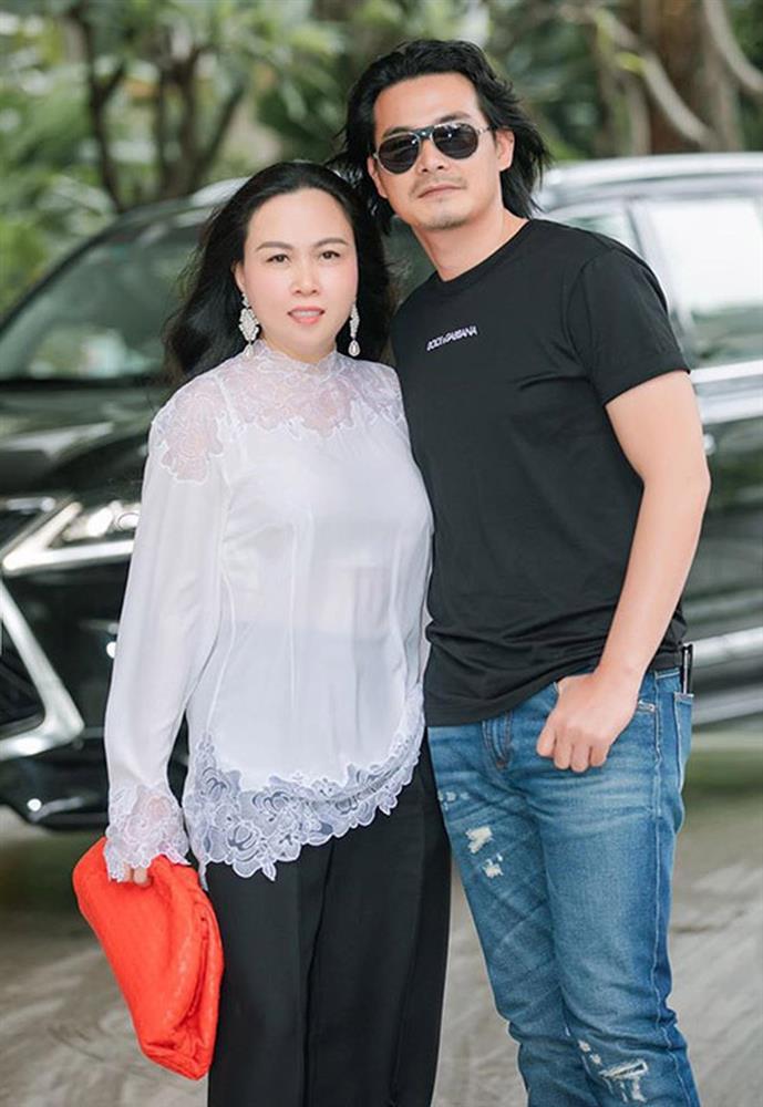 Động thái lạ của Phượng Chanel ngay sau xác nhận chia tay Quách Ngọc Ngoan-1