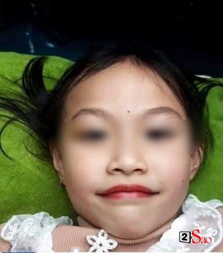 Bé 5 tuổi xăm môi: Bố mẹ bé thách thức ai chửi tự khẩu nghiệp-4