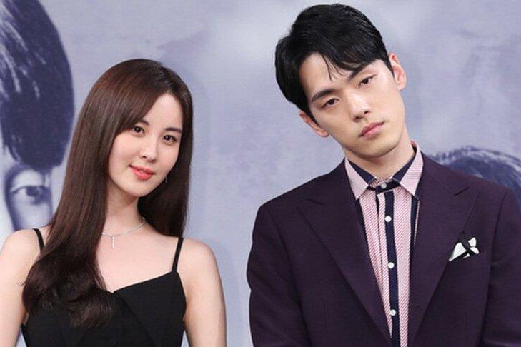 Kim Jung Hyun bị đào lại phốt cũ, thái độ khiến bạn diễn bật khóc