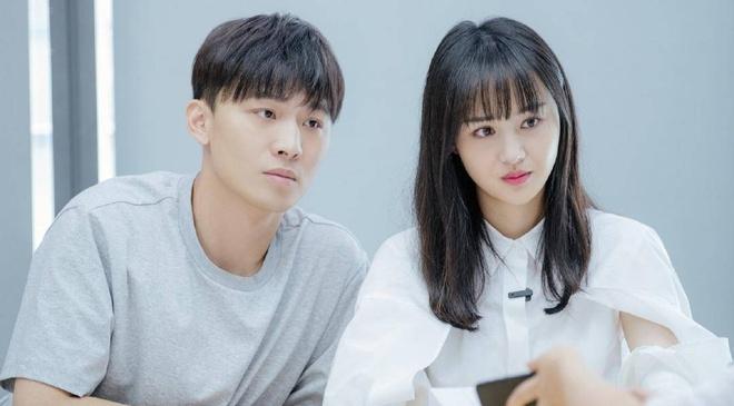 Lộ ảnh Trương Hằng đưa 2 con đi chơi tại Mỹ-5