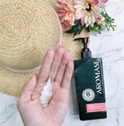 Ghi sổ tay 5 mẹo tuyệt hay để trời nồm nhưng tóc vẫn không hề bết dính-2