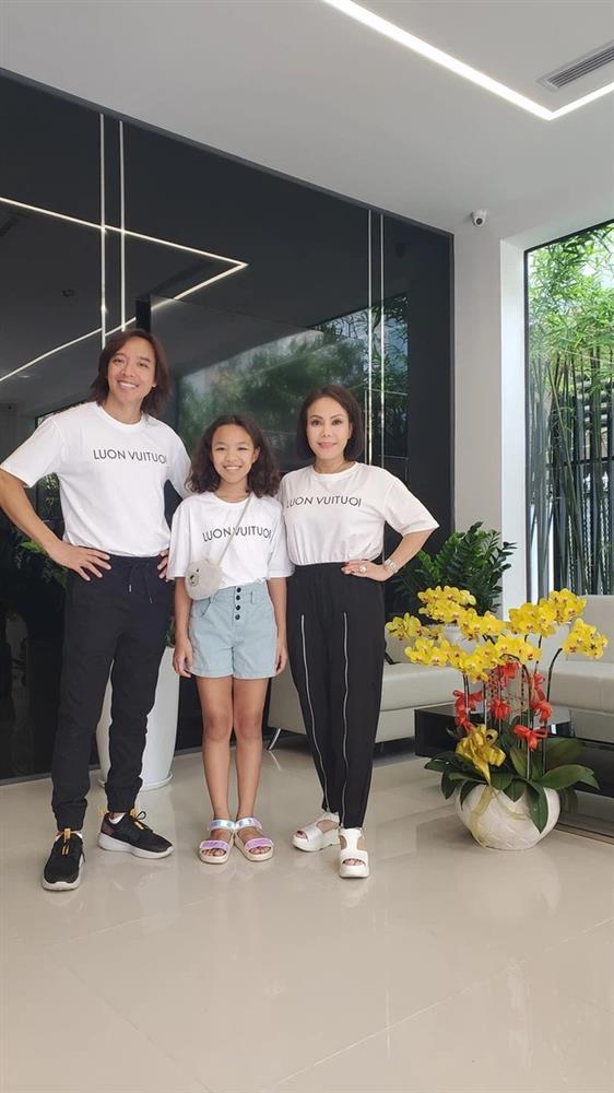 Chiều cao khác nào hoa hậu của con Quyền Linh, Việt Hương, Hồng Đào-2