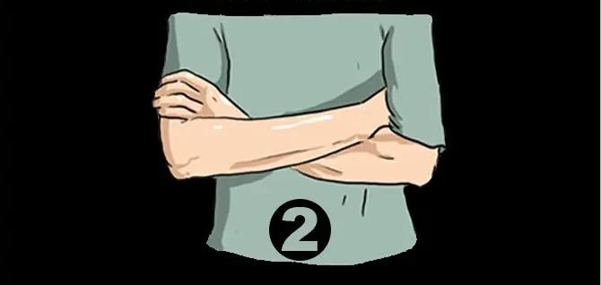 Thói quen khoanh tay tiết lộ nhiều điều về cách yêu của bạn-3