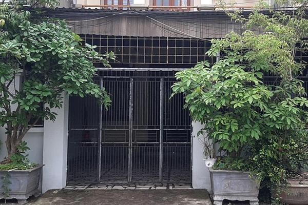 Vụ người phụ nữ nghi bị tạt axit trước cửa nhà: Bắt nghi phạm là 1 đôi nam nữ-1