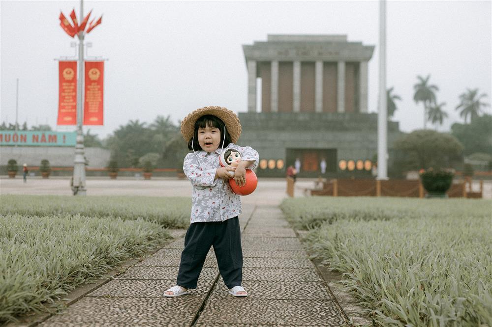 Bộ ảnh Em bé Hà Nội của em bé 3 tuổi khiến nhiều 8x, 9x nhớ tuổi thơ dữ dội-11